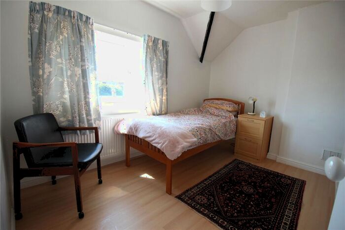 2 Bedroom End Of Terrace House For Sale In Richmond Road, Lee-On-The-Solent, Hampshire, PO13