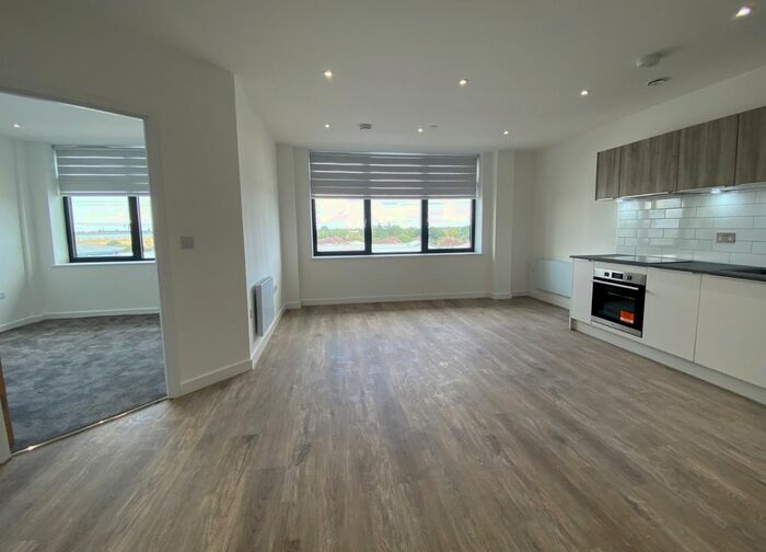 1 Bedroom Flat To Rent In London Road, Staines-Upon-Thames, Surrey, TW18