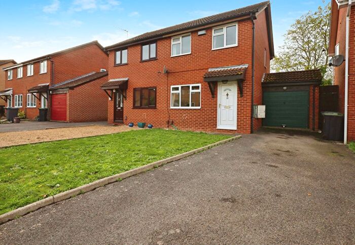 2 Bedroom Property To Rent In Portesham Gardens, Bournemouth, BH9
