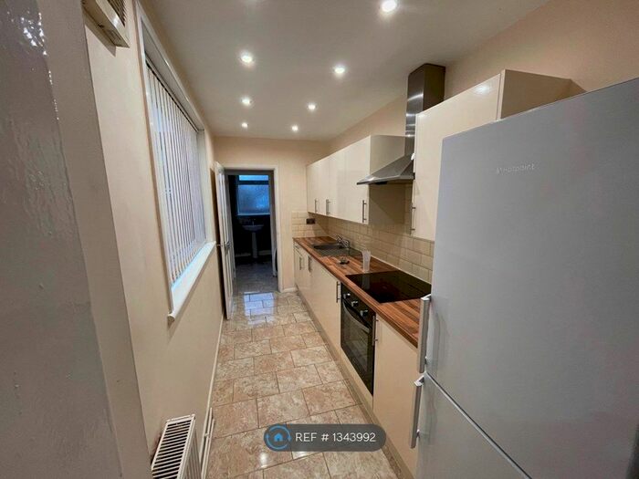 3 Bedroom Terraced House To Rent In Lamcote Street, Nottingham, NG2