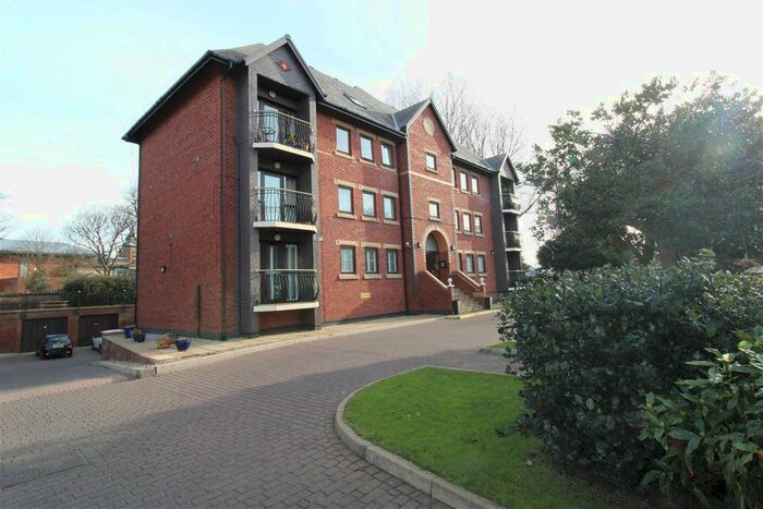 2 Bedroom Flat To Rent In Millennium Court, College Road, Crosby, L23