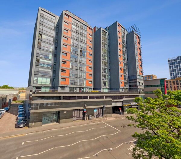 2 Bedroom Flat To Rent In Lancefield Quay, Flat /, River Heights, Glasgow, G3