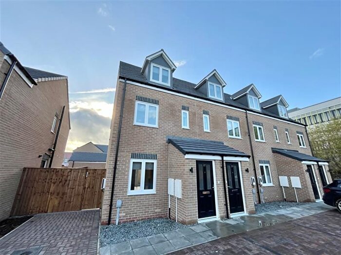 3 Bedroom Property To Rent In Staynor Hall, Selby, YO8