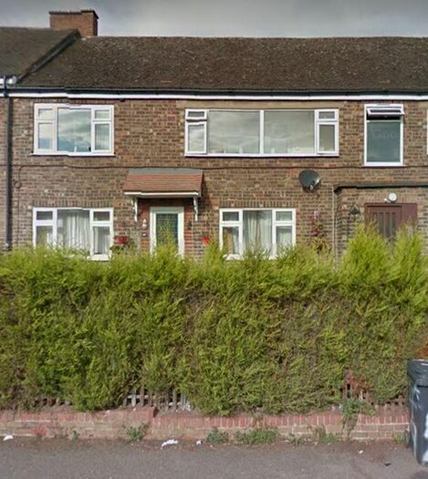 2 Bedroom Flat To Rent In Oakenfield, Lichfield, WS13