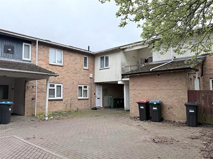 2 Bedroom Flat For Sale In Mitcham Place, Bradwell Common, Milton Keynes, MK13