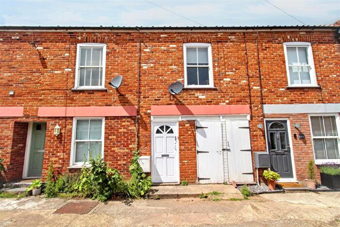 2 Bedroom Flat For Sale In Penfold Street, Aylsham, Norwich, NR11