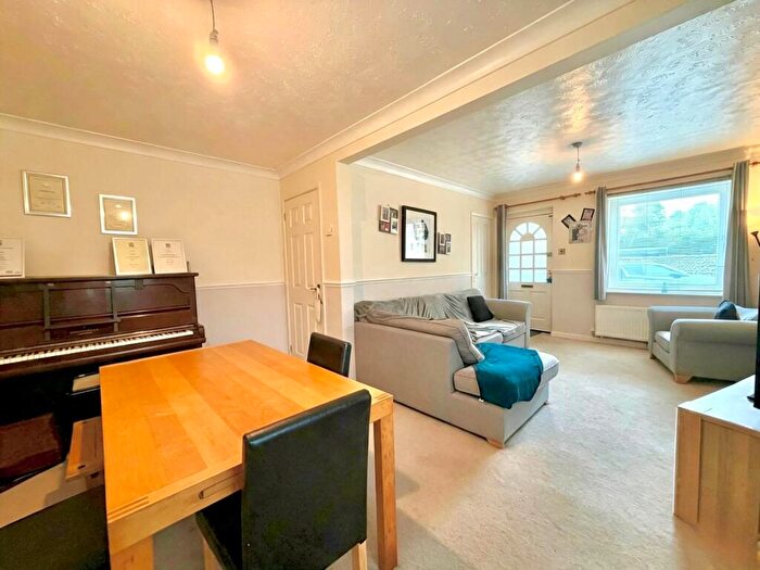 2 Bedroom End Of Terrace House For Sale In Francomes, Haydon Wick, Swindon, SN25