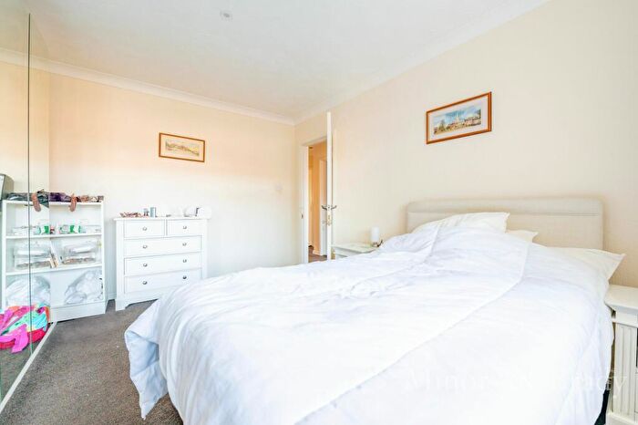 1 Bedroom Semi-Detached Bungalow To Rent In Raymond Close, Norwich, NR6