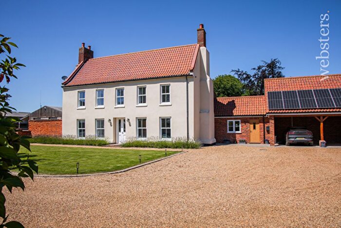 4 Bedroom Detached House For Sale In Laurels Road, Catfield, Great Yarmouth, NR29