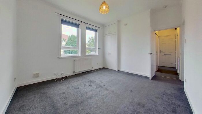 2 Bedroom Flat To Rent In Lochend Gardens, Edinburgh, EH7