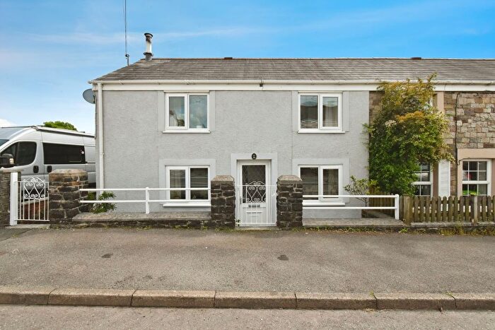 3 Bedroom Semi-Detached House For Sale In Cwmgarw Road, Upper Brynamman, Ammanford, Carmarthenshire, SA18