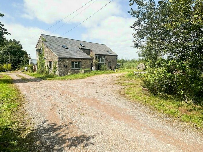 4 Bedroom Barn Conversion For Sale In Leys Hill, Walford, HR9