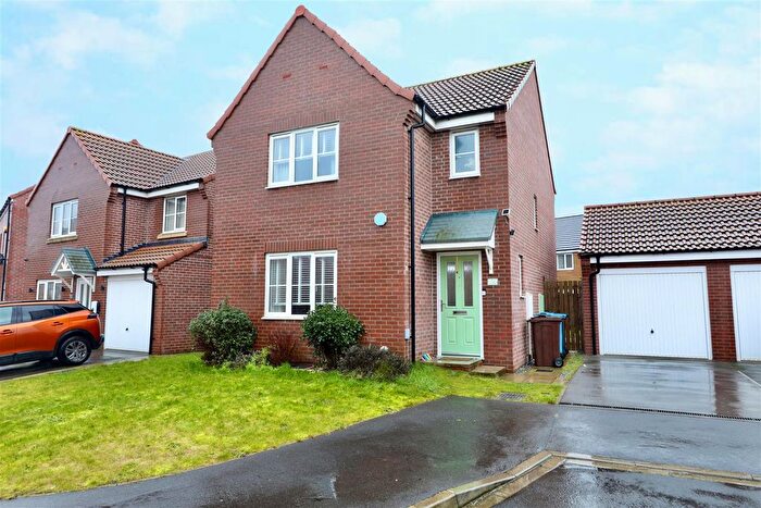 3 Bedroom Detached House For Sale In Bounty Drive, Kingswood, Hull, HU7
