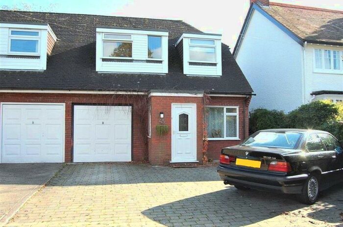 4 Bedroom Semi-Detached House To Rent In Bois Lane, Chesham Bois, Buckinghamshire, HP6