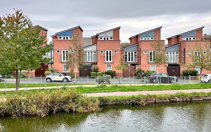 3 Bedroom Terraced House For Sale In The Moorings, Coventry, CV1