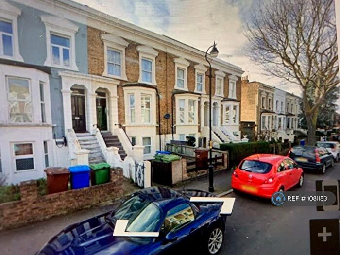 1 Bedroom Flat To Rent In Peckham Rye, London, SE15