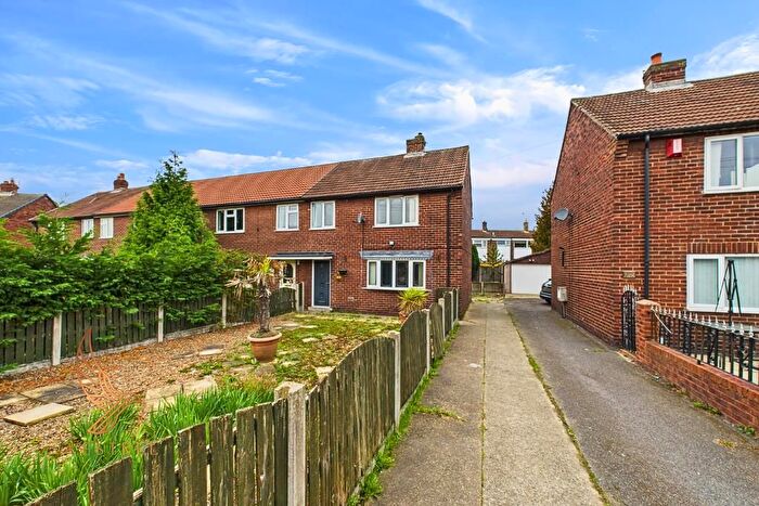 3 Bedroom End Terrace House For Sale In Priory Road, Featherstone, WF7