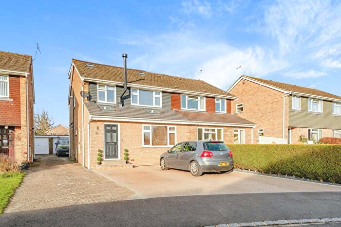 4 Bedroom Semi-Detached House For Sale In Oak Close, Copthorne, Crawley, RH10