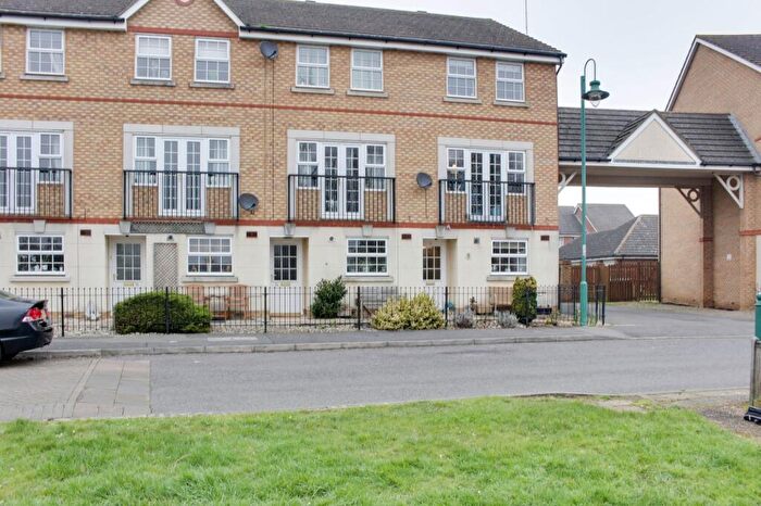 3 Bedroom Property To Rent In Lakeview Way, Hampton Hargate, PE7