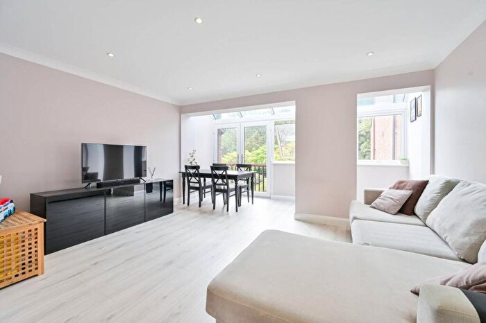 4 Bedroom Flat To Rent In Bywater Place, Rotherhithe, London, SE16
