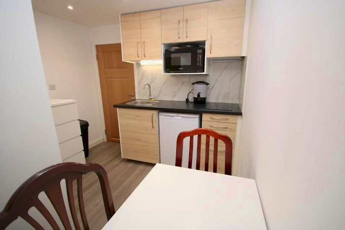 1 Bedroom Studio To Rent In Fernhurst Garden, Edgware, Middlesex, HA8