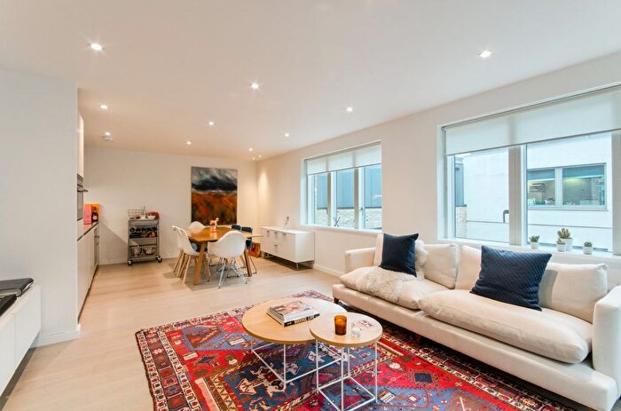 1 Bedroom Flat To Rent In Kingly Court, Kingly Street, London, W1B