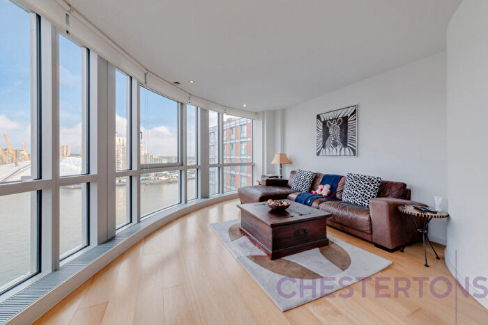 2 Bedroom Flat To Rent In Ontario Tower, Fairmont Avenue, E14
