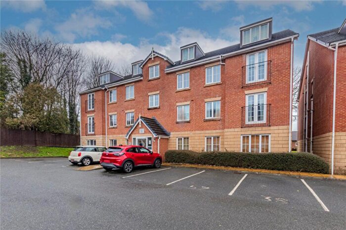 2 Bedroom Apartment For Sale In Canberra Way, Rochdale, Greater Manchester, OL11