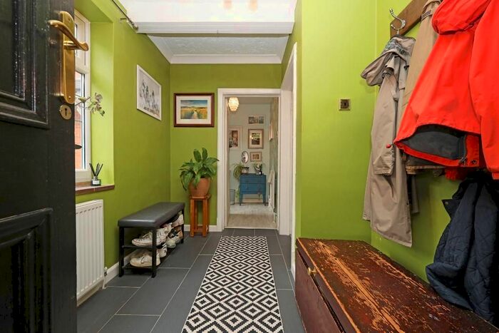 5 Bedroom Detached House For Sale In Lightwood Road, Stoke On Trent, Staffordshire, ST3