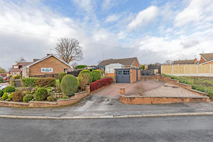 2 Bedroom Detached Bungalow For Sale In Kennet Vale, Brockwell, Chesterfield, S40