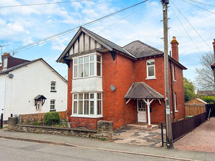 4 Bedroom Detached House For Sale In Church Road, Tupsley, Hereford, HR1