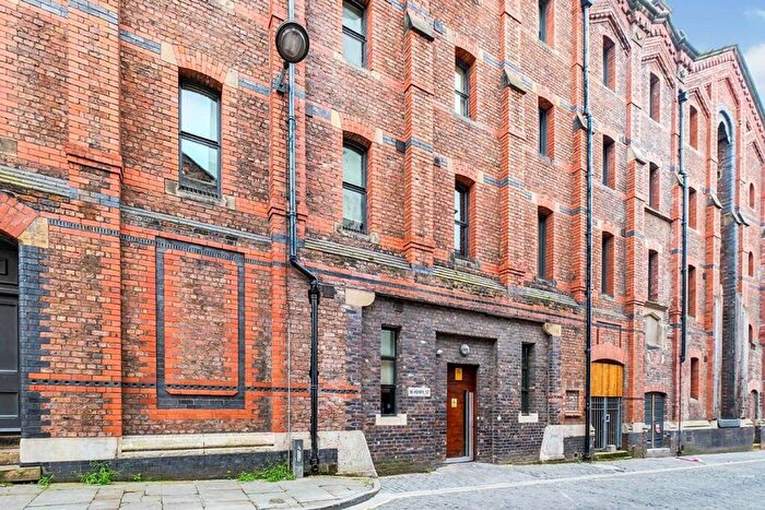 2 Bedroom Apartment To Rent In Henry Street, Liverpool, Merseyside, L1