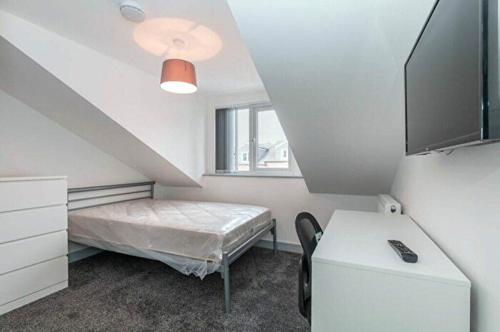 6 Bedroom Terraced House To Rent In Dawlish Road, Selly Oak, Birmingham, B29