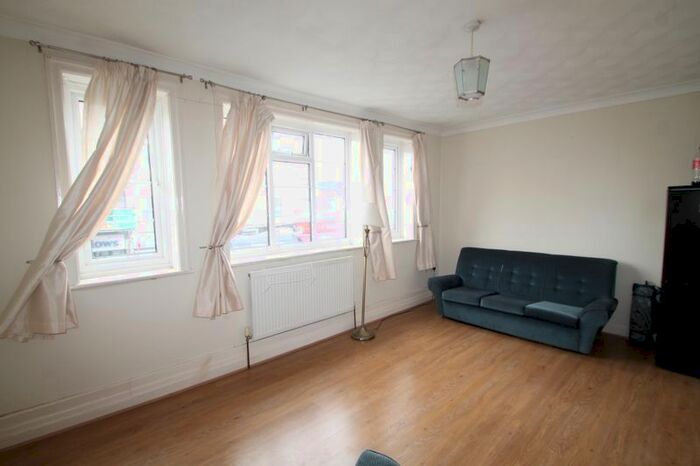 3 Bedroom Maisonette To Rent In Bellegrove Road, Welling, DA16