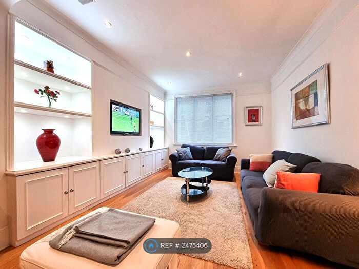 3 Bedroom Terraced House To Rent In Petersham Road, Richmond, TW10