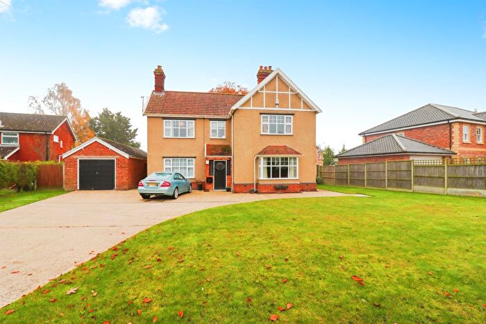 4 Bedroom Detached House For Sale In London Road, Attleborough, NR17