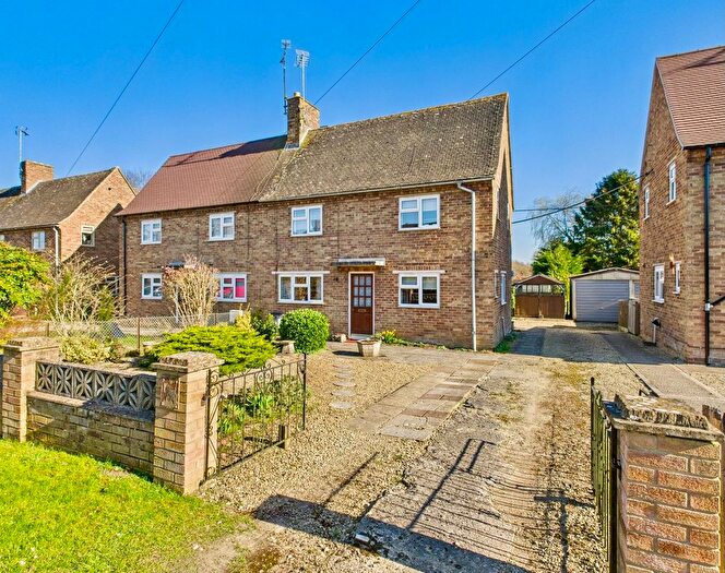 2 Bedroom Semi-Detached House For Sale In The Sands, Milton-Under-Wychwood, Chipping Norton, OX7