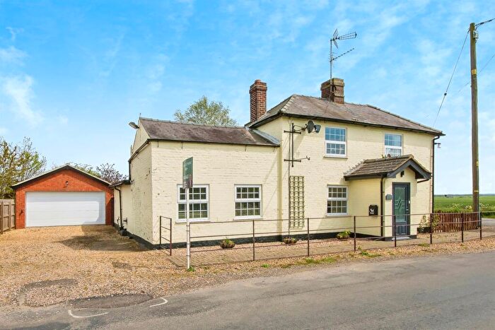 4 Bedroom Detached House For Sale In School Road, Marshland St. James, Wisbech, PE14