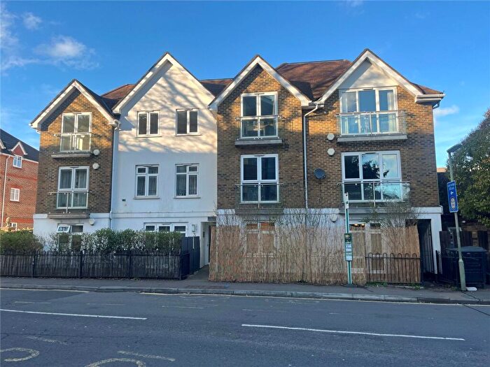 2 Bedroom Terraced House To Rent In York Road, Woking, GU22