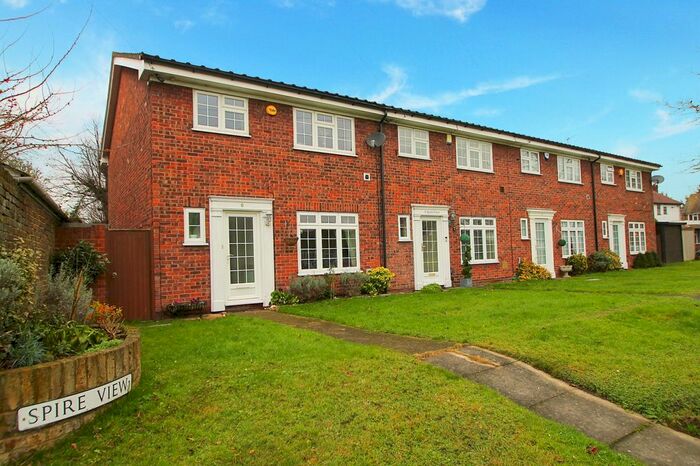 3 Bedroom End Of Terrace House To Rent In Spire View, Stanhope Heath, Stanwell, Staines-Upon-Thames, Middlesex, TW19