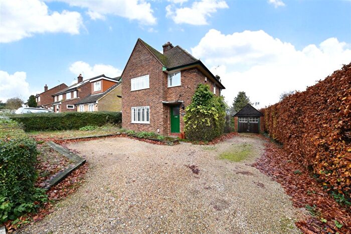 3 Bedroom Detached House For Sale In Gipsy Lane, Knebworth, SG3