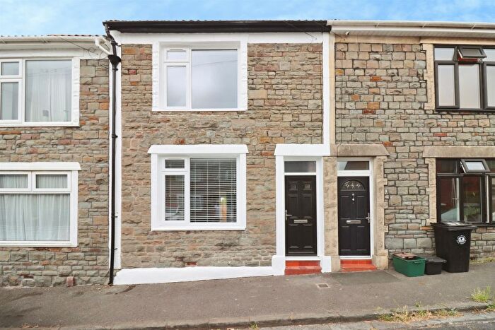 3 Bedroom Terraced House For Sale In Primrose Lane, Bristol, BS15