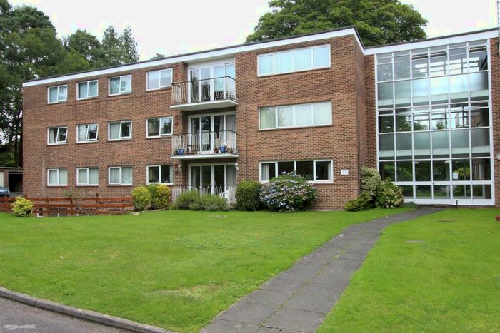 1 Bedroom Flat To Rent In Boston Court, Chandlers Ford, SO53