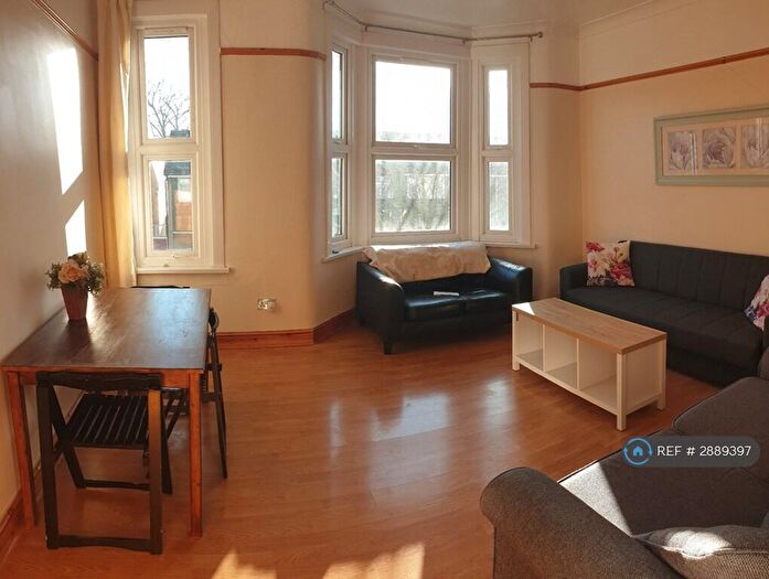 1 Bedroom Flat To Rent In Michael Road, London, E11