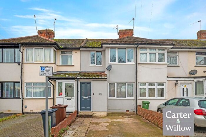 3 Bedroom Terraced House For Sale In Oval Road North, Dagenham, RM10