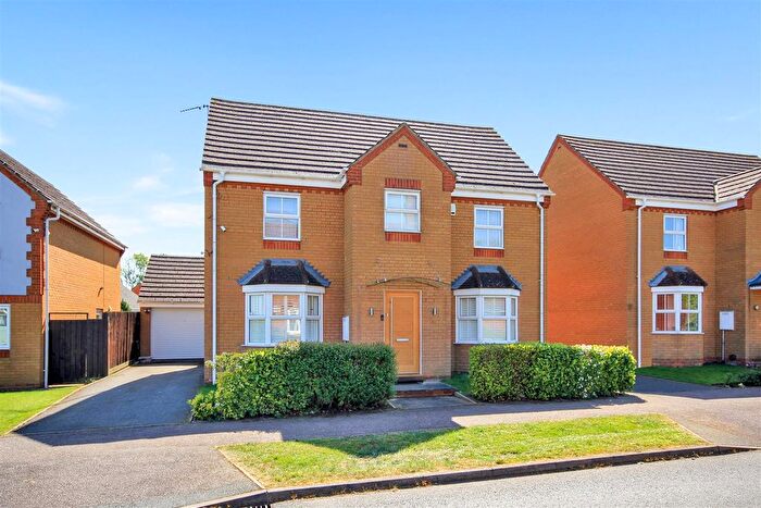 4 Bedroom Detached House For Sale In Cooper Drive, Wellingborough, NN8