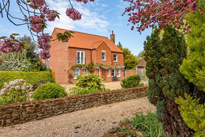 4 Bedroom Detached House For Sale In Mill Gardens, Snettisham, PE31