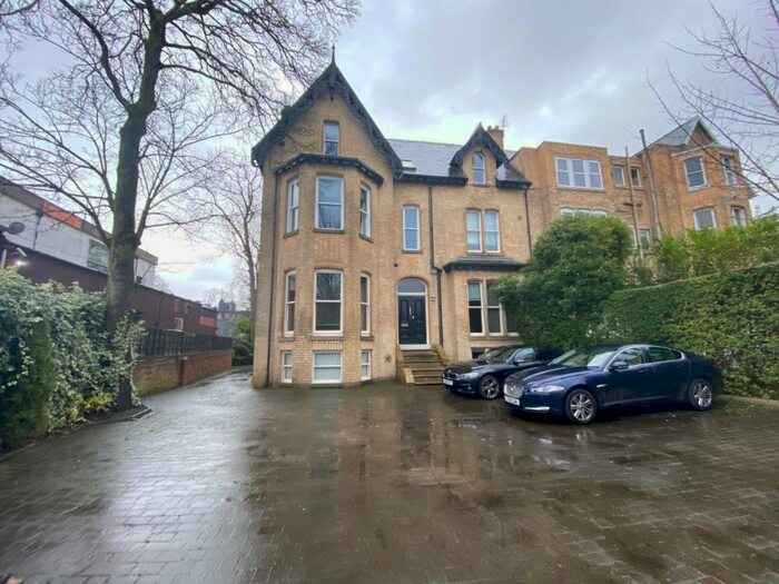 1 Bedroom Flat To Rent In Wilmslow Road, Withington, M20