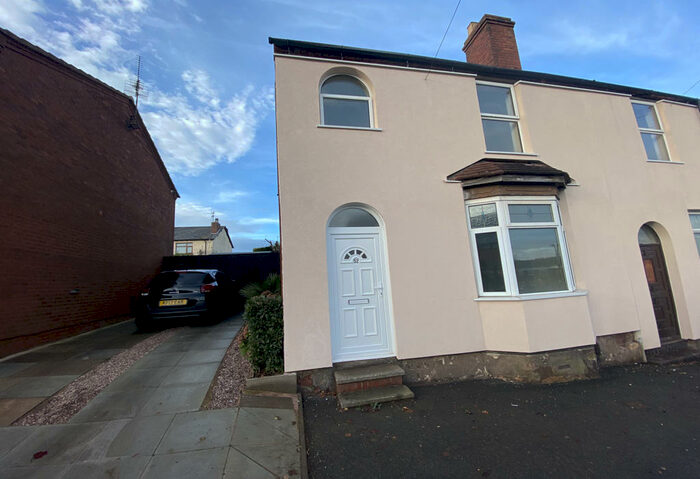 3 Bedroom Semi-Detached House To Rent In St. Andrews Street, Dudley, West Midlands, DY2