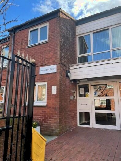 1 Bedroom Flat To Rent In Devonport Court, Blackburn, Lancashire, BB2